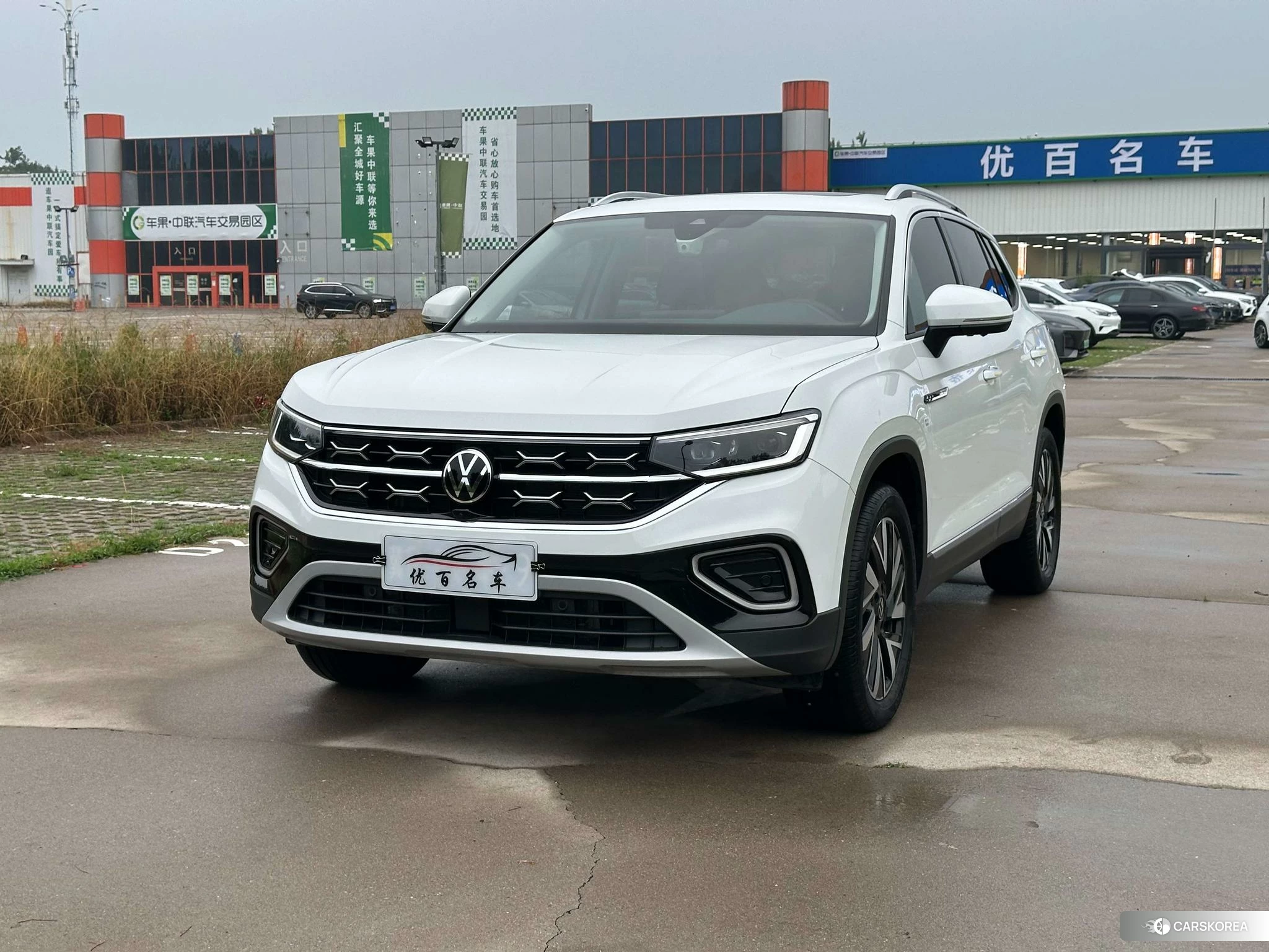 Volkswagen Tanyue 2023 Белый из Китая, фото 2