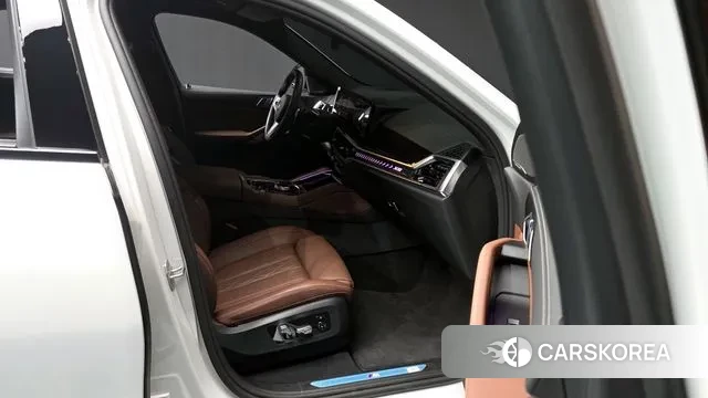 BMW X6 (G06) 2025 Белый из Кореи, фото 2