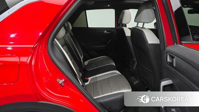 Volkswagen T-Roc 2021 Красный из Кореи, фото 2