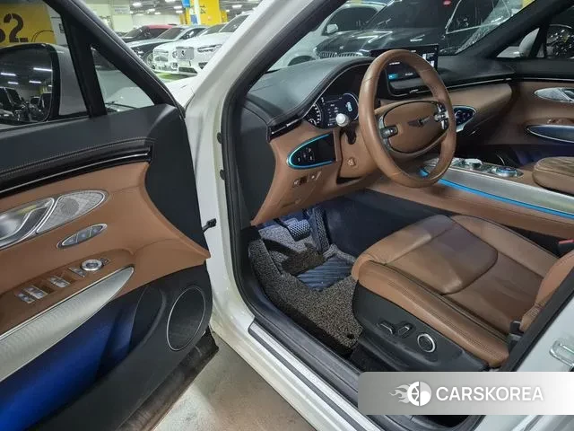 Genesis GV70 2022 Белый из Кореи, фото 2