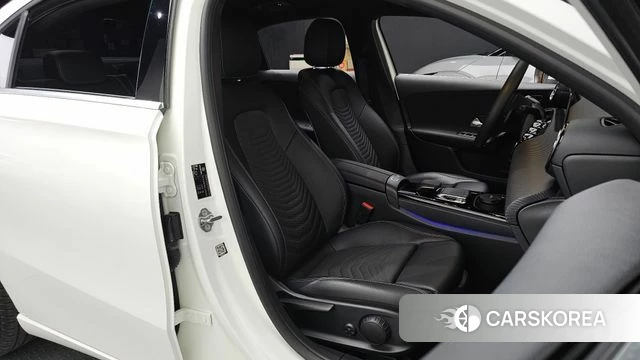 Mercedes-Benz A-Class W177 2020 Белый из Кореи, фото 2