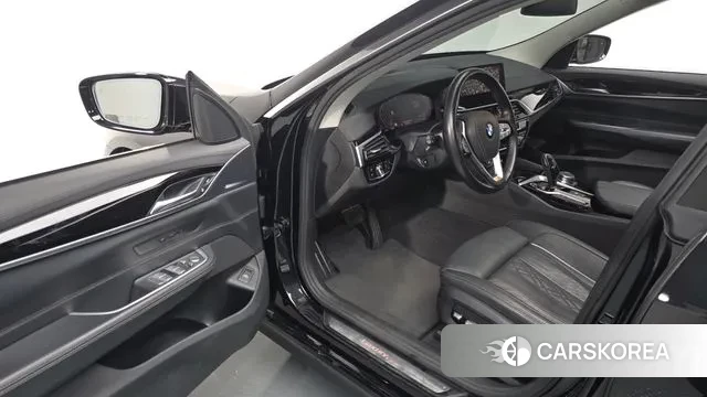 BMW 6 Series GT (G32) 2020 Черный из Кореи, фото 2