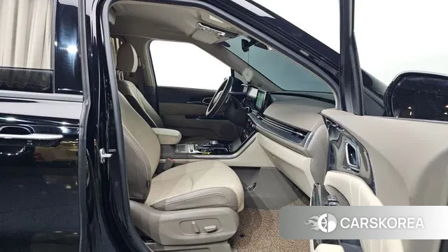 Kia Carnival 4th generation 2021 Черный из Кореи, фото 2