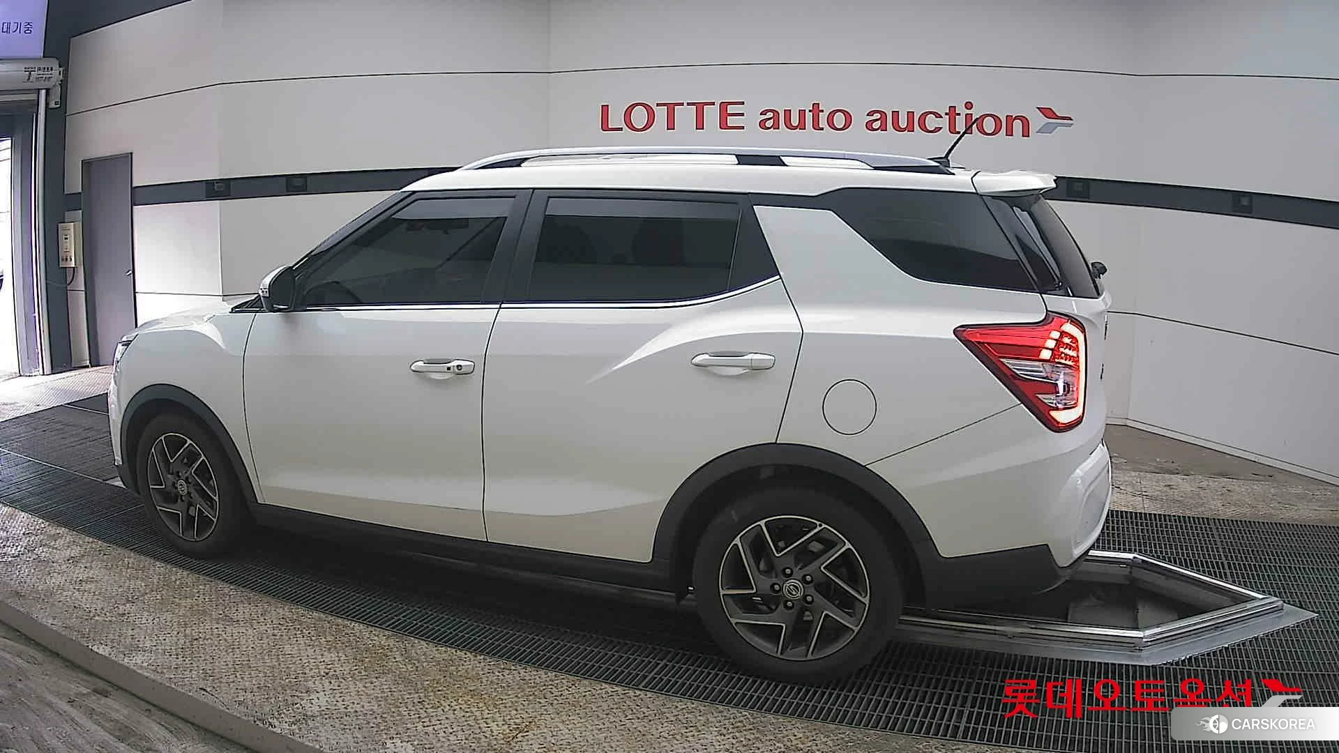 SsangYong Tivoli Air 2021 Grand White из Кореи, фото 2