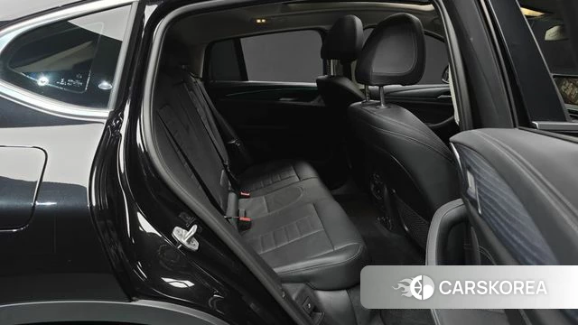 BMW X4 (G02) 2025 Черный из Кореи, фото 2