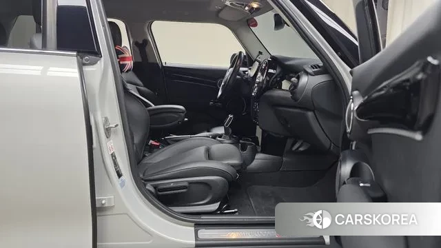 Mini Cooper S 2021 Серебряный двухцветный из Кореи, фото 2