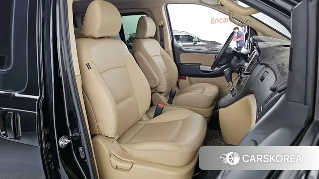 Hyundai The New Grand Starex 2019 Черный из Кореи, фото 2