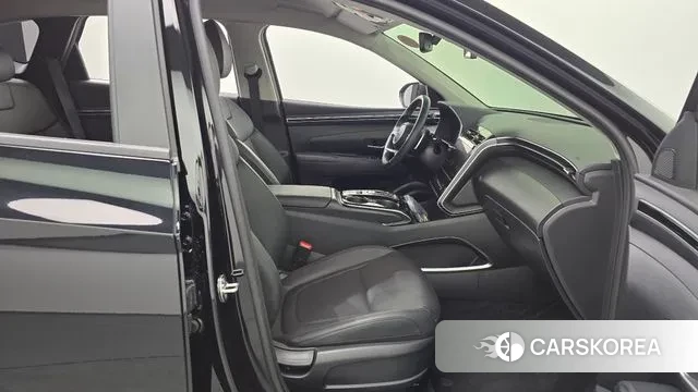 Hyundai Tucson (NX4) 2021 Черный из Кореи, фото 2