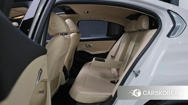 BMW 3 Series (G20) 2021 Белый из Кореи, фото 2