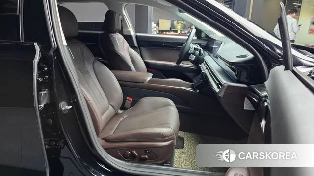Hyundai Grandeur Hybrid (GN7) 2025 Черный из Кореи, фото 2
