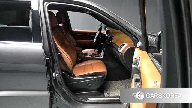 Jeep Grand Cherokee 2021 Серый из Кореи, фото 2