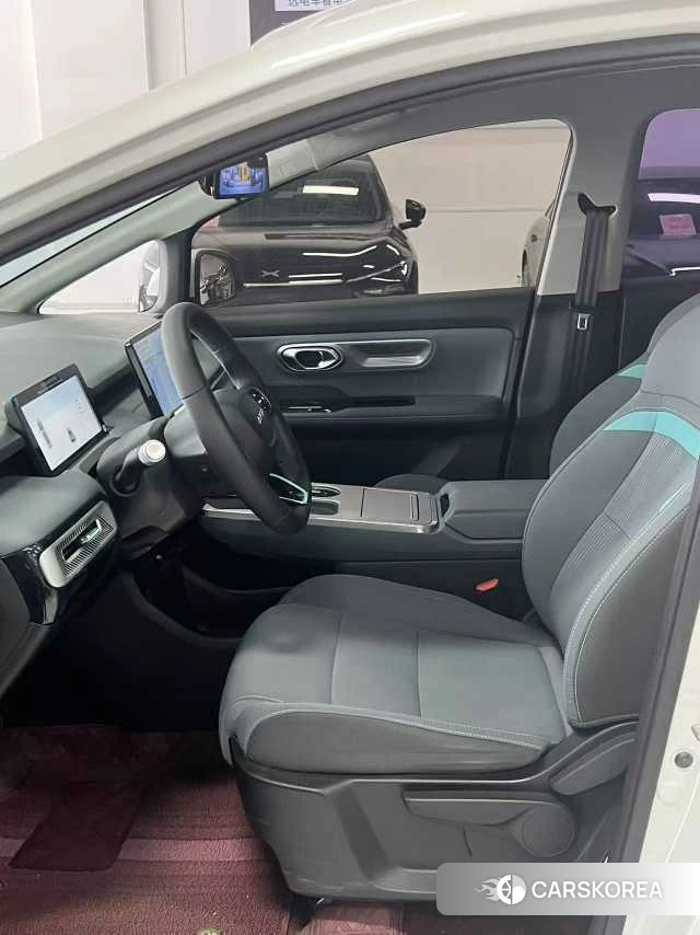 Aian AION Y 2025 Белый из Китая, фото 2