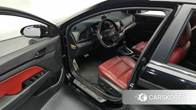 Hyundai Avante AD 2018 Черный из Кореи, фото 2