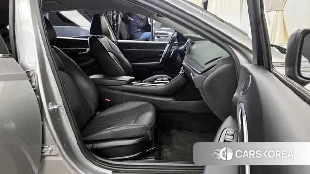 Hyundai Sonata (DN8) 2019 Серебряный из Кореи, фото 2