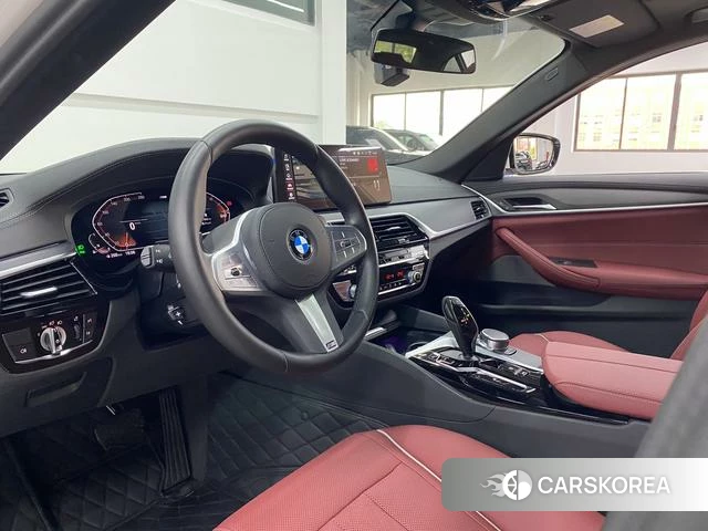 BMW 5 series 2023 Белый из Китая, фото 2