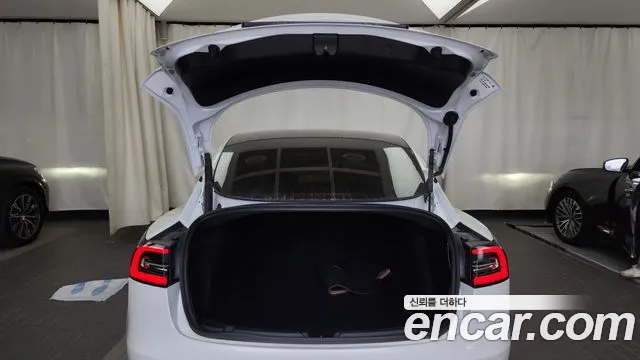 Tesla Model 3 2022 Белый из Кореи, фото 2