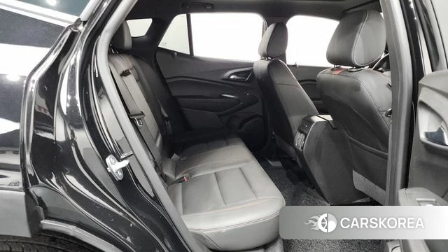 Chevrolet (GM Daewoo) Trax Crossover 2023 Черный из Кореи, фото 2