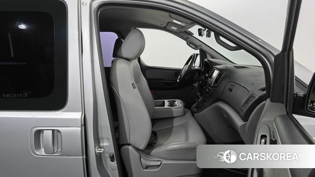 Hyundai The New Grand Starex 2018 Серебряный из Кореи, фото 2