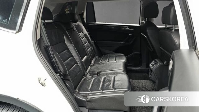 Volkswagen Tiguan Allspace 2018 Белый из Кореи, фото 2
