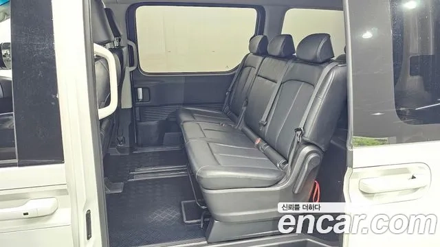 Hyundai Staria 2022 Белый из Кореи, фото 2