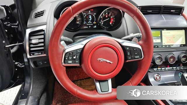 Jaguar F-TYPE 2019 Черный из Кореи, фото 2