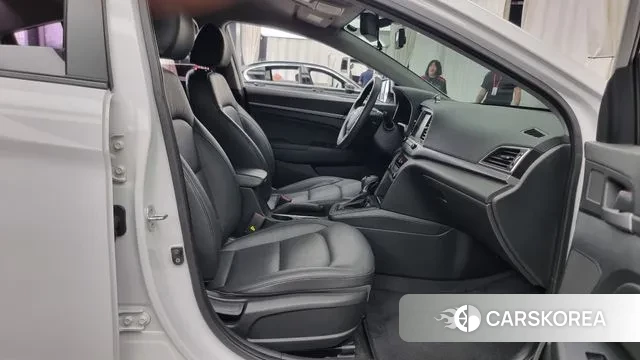 Hyundai Avante AD 2018 Белый из Кореи, фото 2