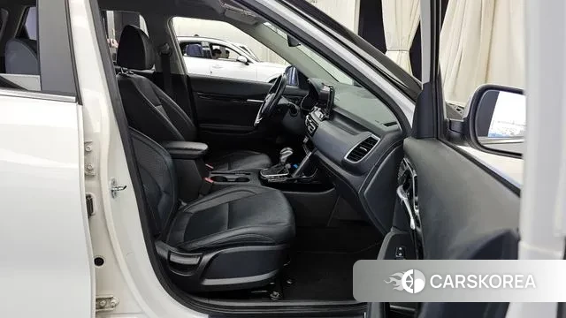 Kia Seltos 2022 Белый из Кореи, фото 2