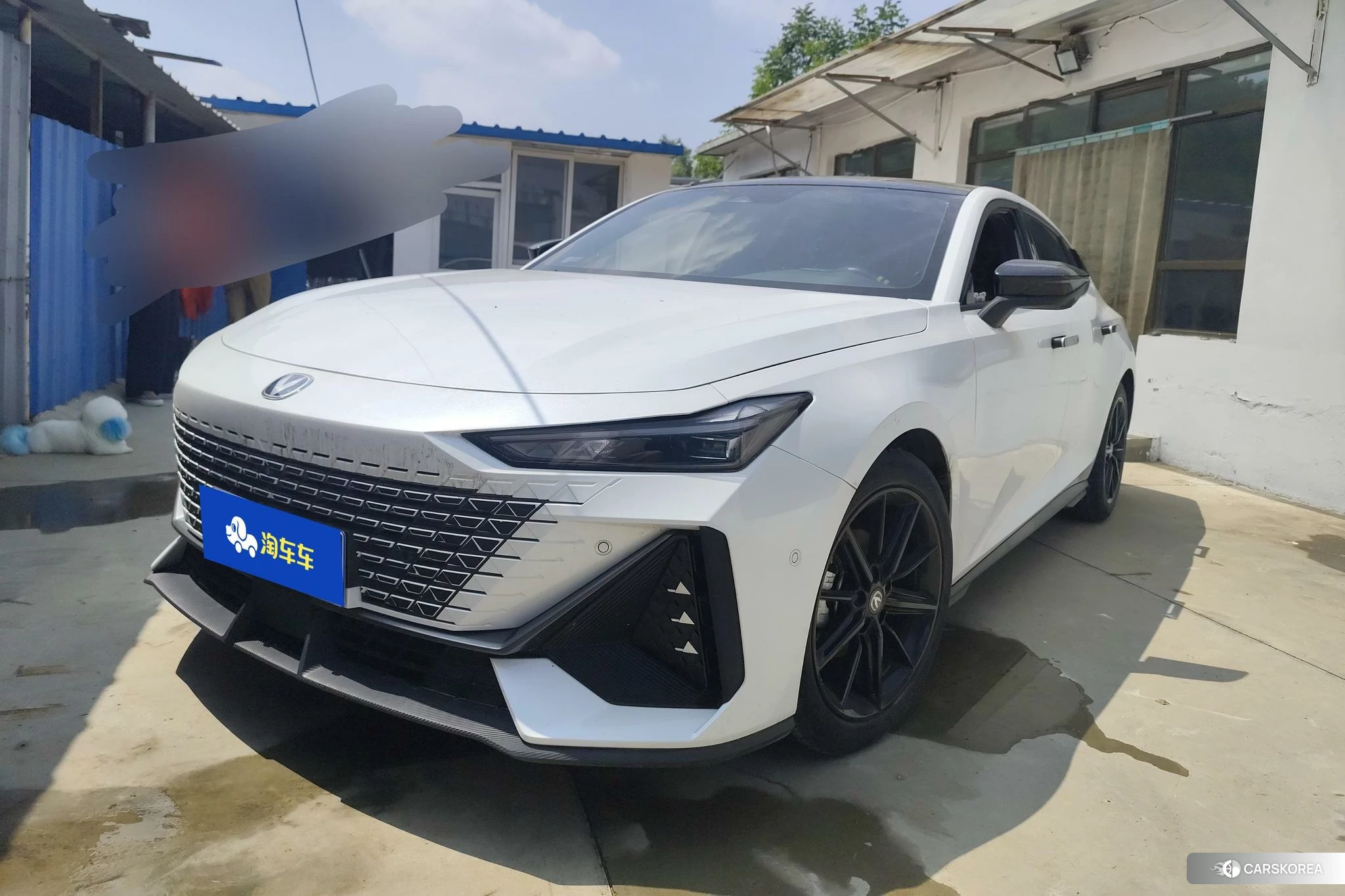 Chang'an UNI-V 2022 Белый из Китая, фото 2
