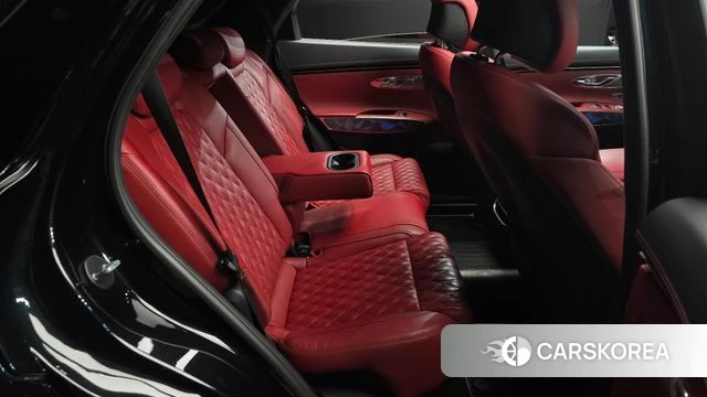 Genesis GV70 2022 Черный из Кореи, фото 2
