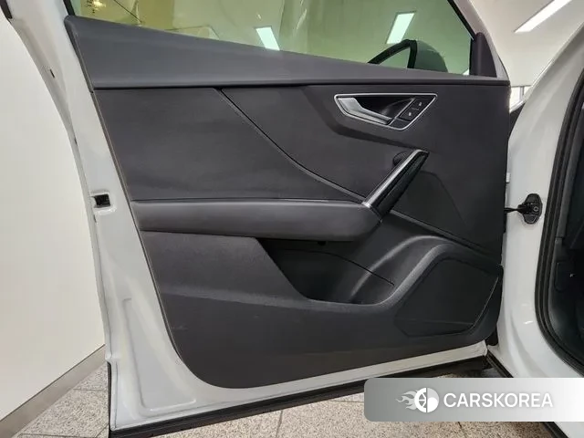 Audi Q2 2023 Белый из Кореи, фото 2
