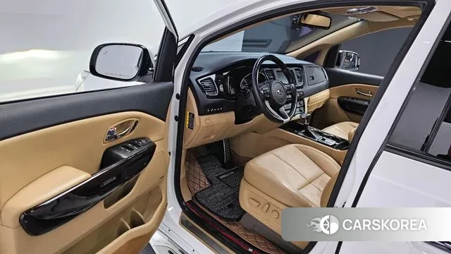 Kia The New Carnival 2018 Белый из Кореи, фото 2
