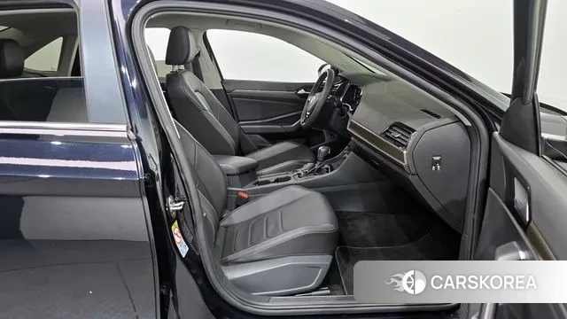 Volkswagen 7th Generation of Jetta 2021 Черный из Кореи, фото 2