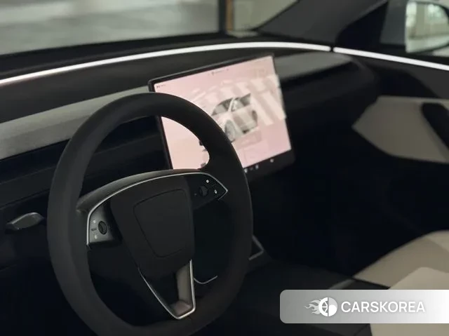 Tesla Model Y 2025 Белый из Кореи, фото 2