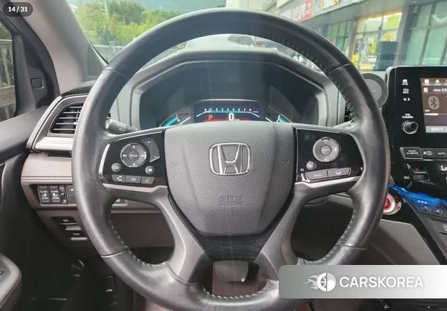 Honda Odyssey 2018 Серебристо-серый из Кореи, фото 2