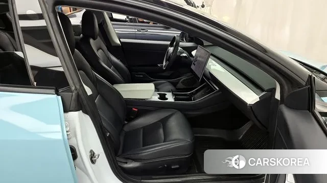 Tesla Model 3 2020 Небесно-голубой из Кореи, фото 2