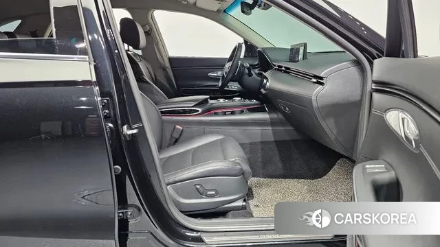 Genesis GV70 2022 Черный из Кореи, фото 2