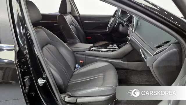 Hyundai Sonata (DN8) 2021 Черный из Кореи, фото 2