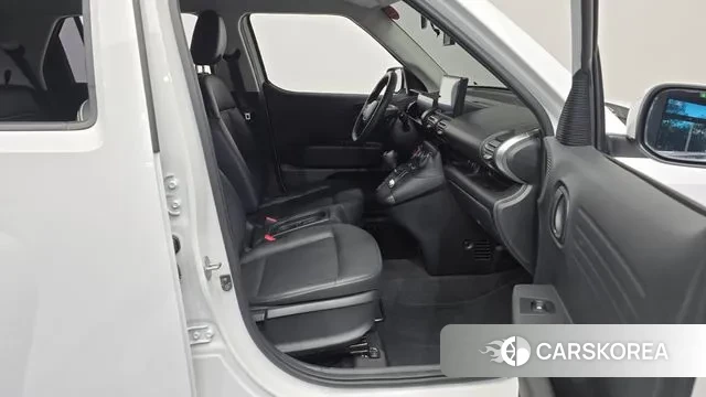 Hyundai Casper 2023 Белый из Кореи, фото 2