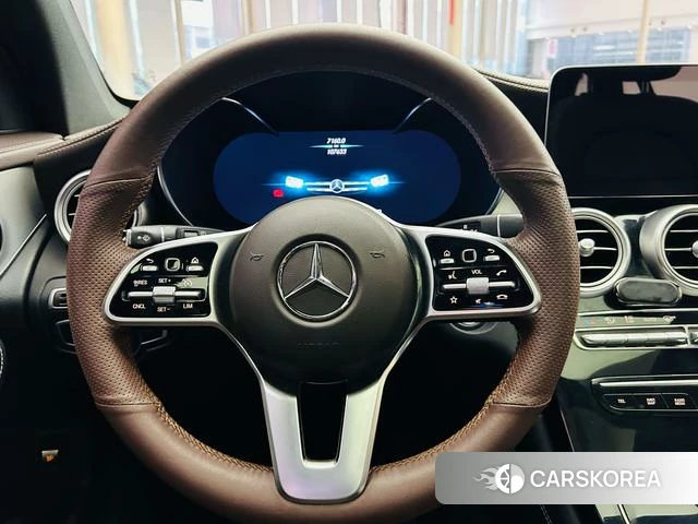 Mercedes-Benz GLC 2021 Черный из Китая, фото 2