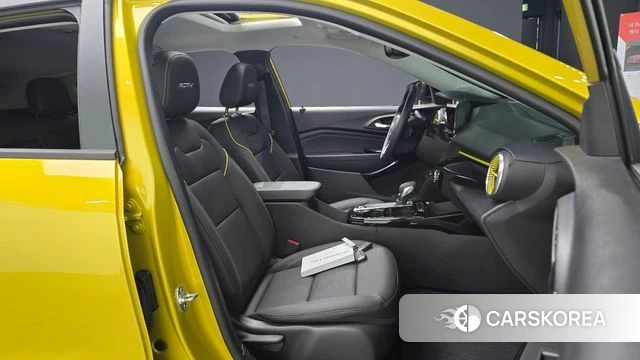 Chevrolet (GM Daewoo) Trax Crossover 2023 Желтый из Кореи, фото 2