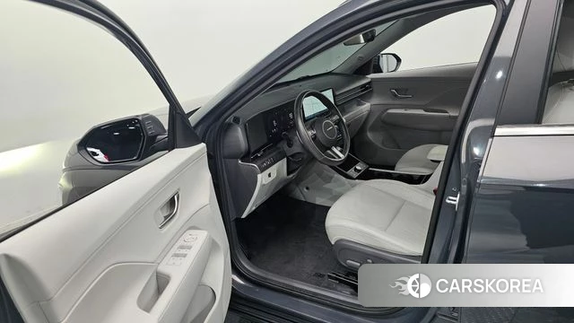 Hyundai Kona (SX2) 2023 Серый из Кореи, фото 2