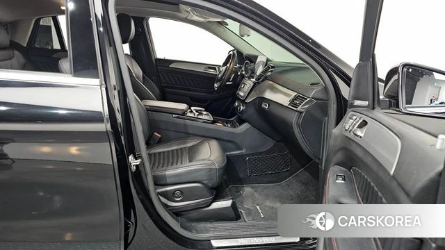 Mercedes-Benz GLE - Class W166 2018 Черный из Кореи, фото 2