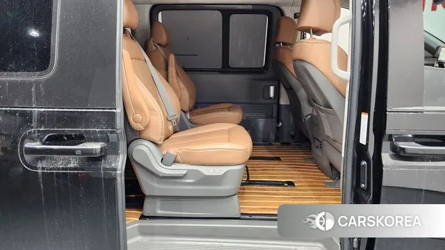 Hyundai Staria 2024 Черный из Кореи, фото 2