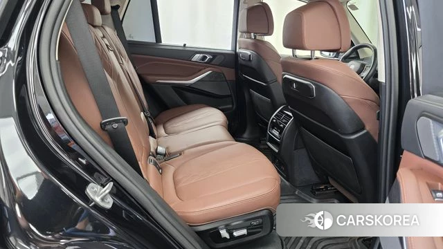 BMW X5 (G05) 2024 Черный из Кореи, фото 2