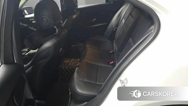 Mercedes-Benz C-Class W205 2019 Белый из Кореи, фото 2
