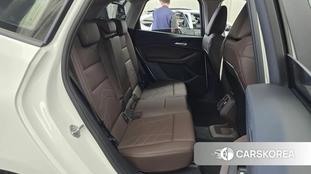 BMW 2 Series Active Tourer (U06) 2024 Белый из Кореи, фото 2