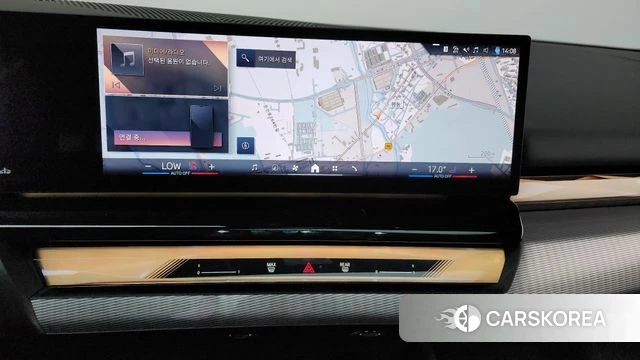 BMW 5 Series (G60) 2025 Светло-серебряный цвет из Кореи, фото 2