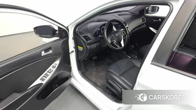 Hyundai Accent (New type) 2019 Белый из Кореи, фото 2