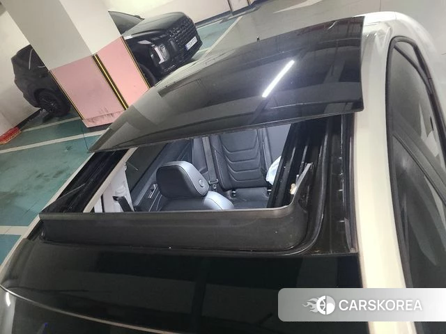 Volkswagen 7th Generation of Jetta 2024 Белый из Кореи, фото 2