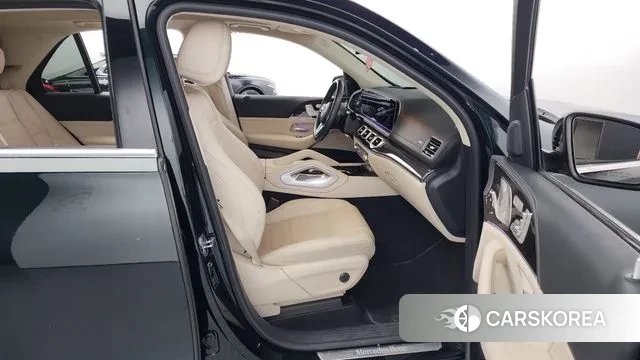 Mercedes-Benz GLE-Class W167 2021 Темно-зеленый из Кореи, фото 2